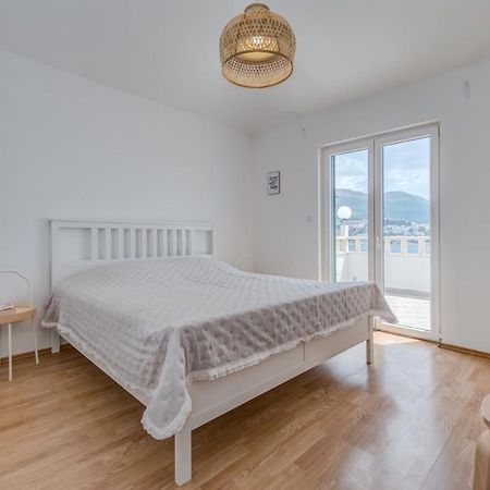 Beachfront Apartments Split Dış mekan fotoğraf